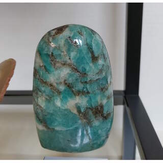 amazoniet met rookkwarts sculptuur